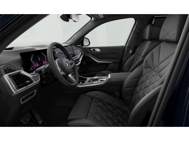New 2027 Dravit Grey Metallic BMW X7 40i image 6