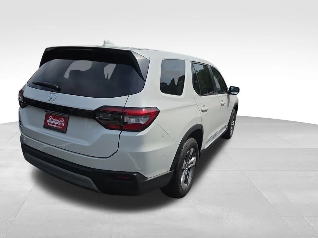 Used 2023 White Honda EX-L image 5