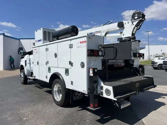 New 2024 Summit White Chevrolet Work Truck image 23