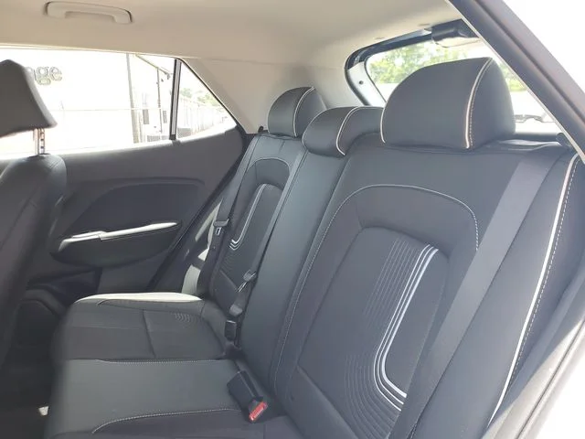 Used 2025 White Hyundai Limited image 7