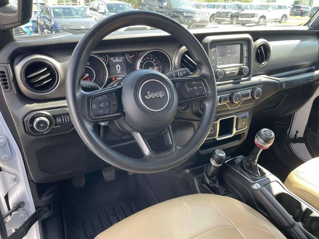 Used 2021 Bright White Clearcoat Jeep Sport image 8