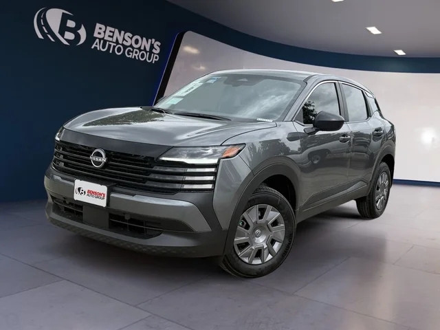 New 2026 Nissan Kicks S