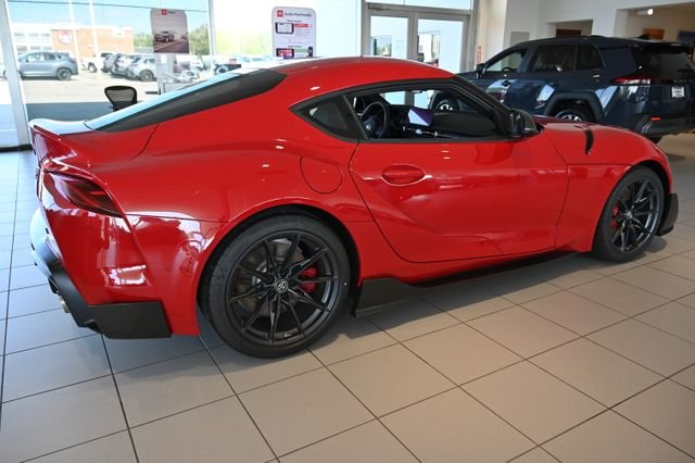 New 2026 Renaissance Red 2.0 Toyota  3.0 MT image 4