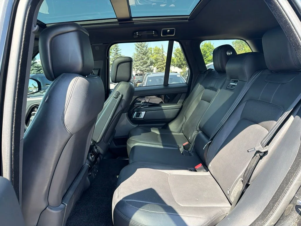 Used 2018  Land Rover 5.0L V8 Supercharged image 18