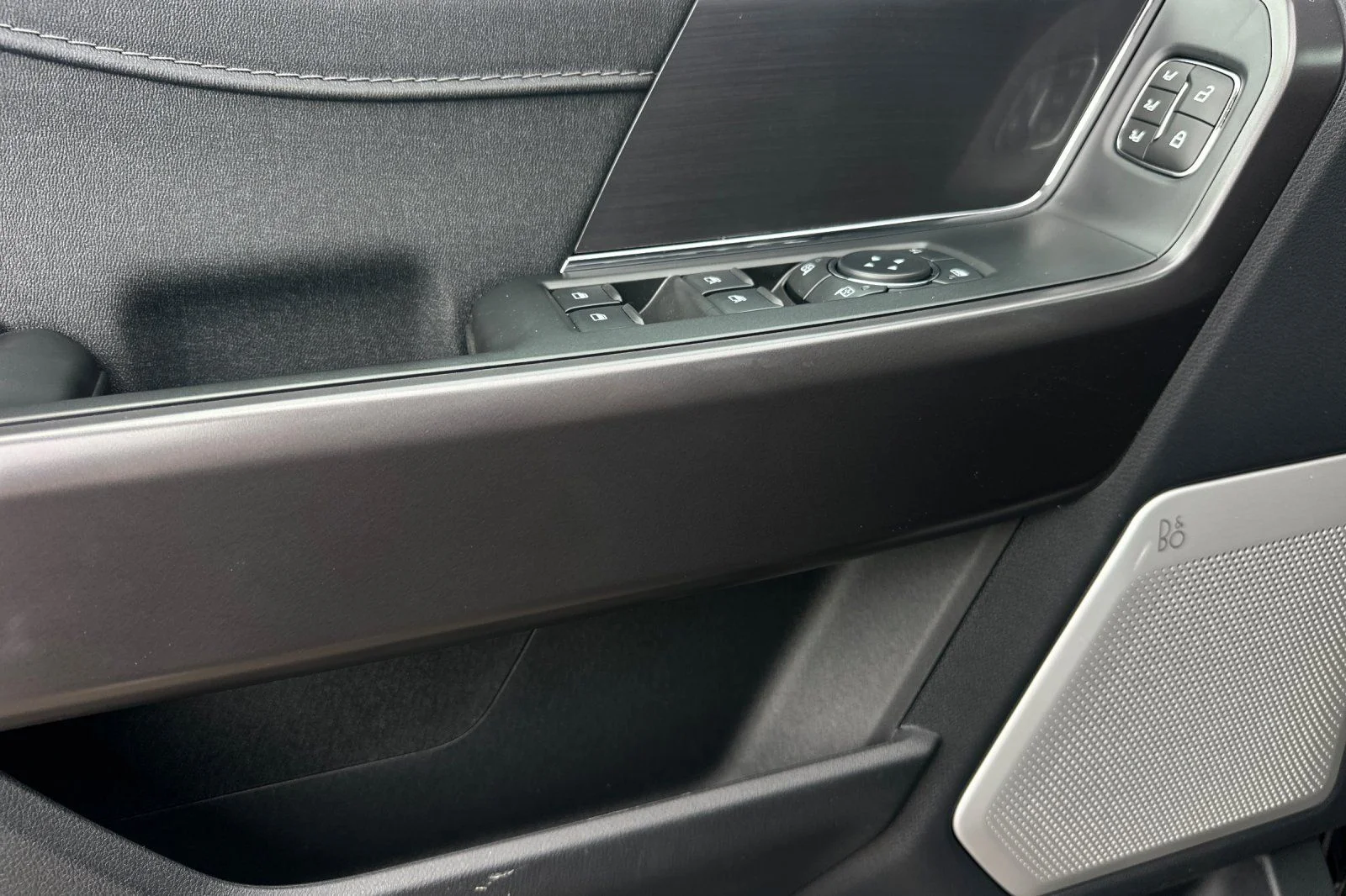 New 2026 Agate Black Metallic Ford Lariat® image 10
