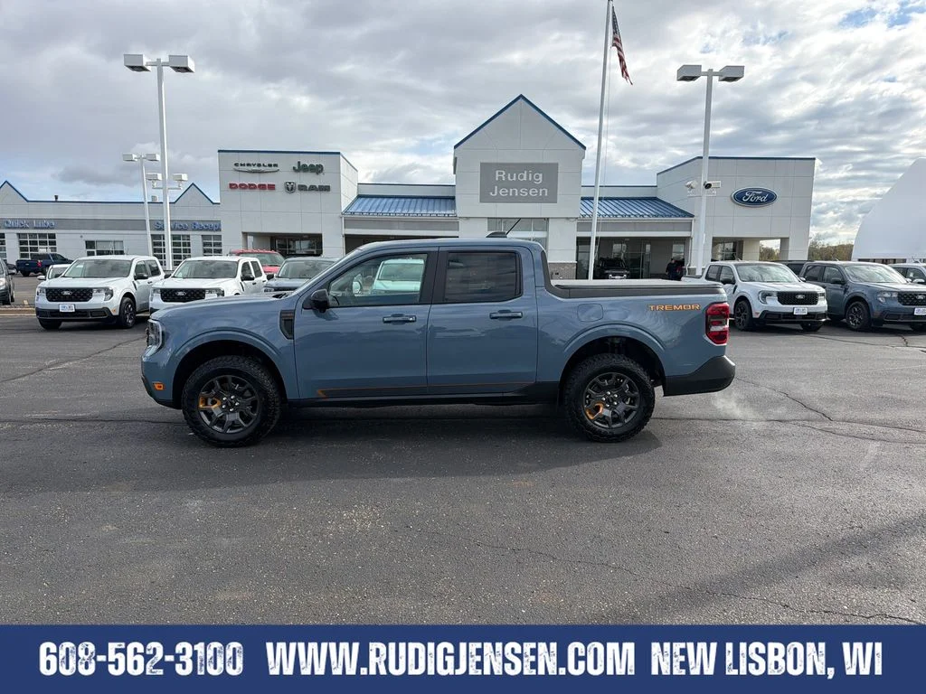Used 2025 Gray Ford Tremor image 3