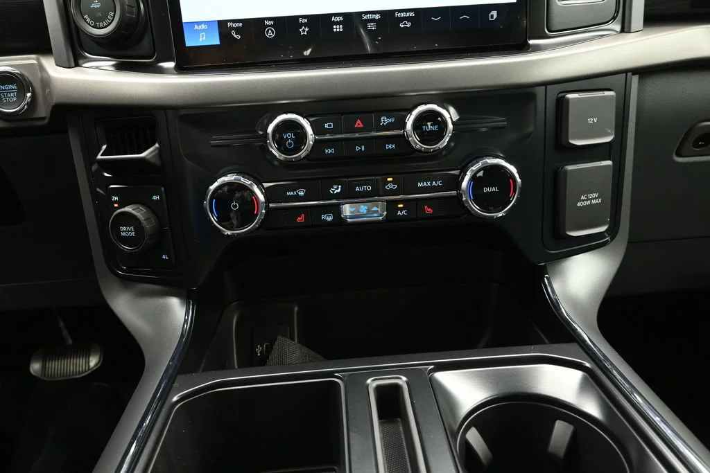 New 2026 Carbonized Gray Metallic Ford XLT image 31