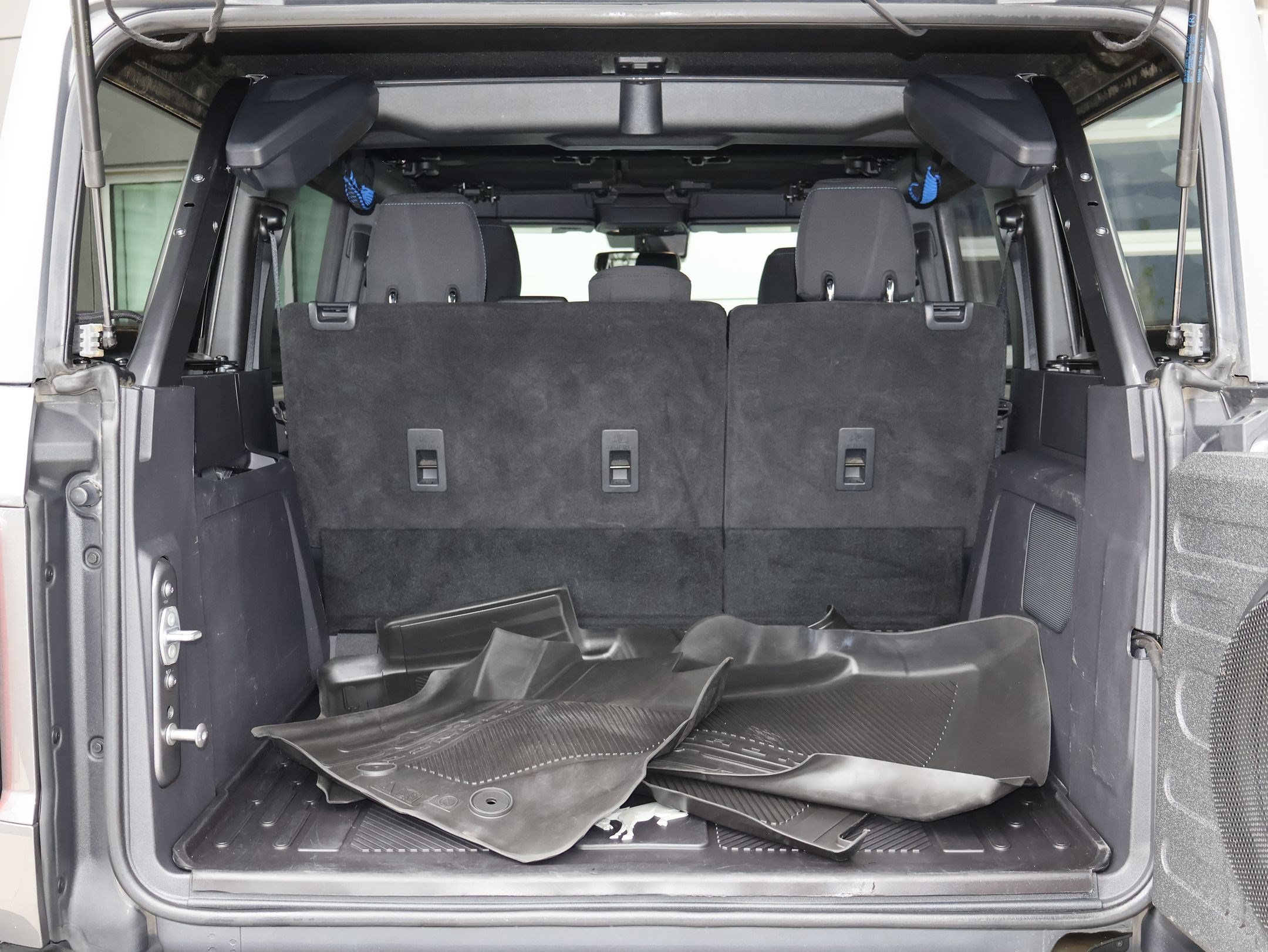 Used 2022 Gray Metallic Ford Base 4 Door Advanced 4x4 image 26