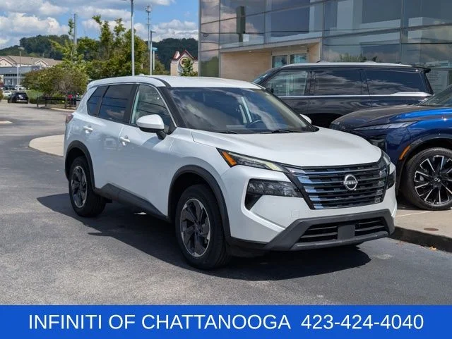 Used 2024 White Nissan SV image 9
