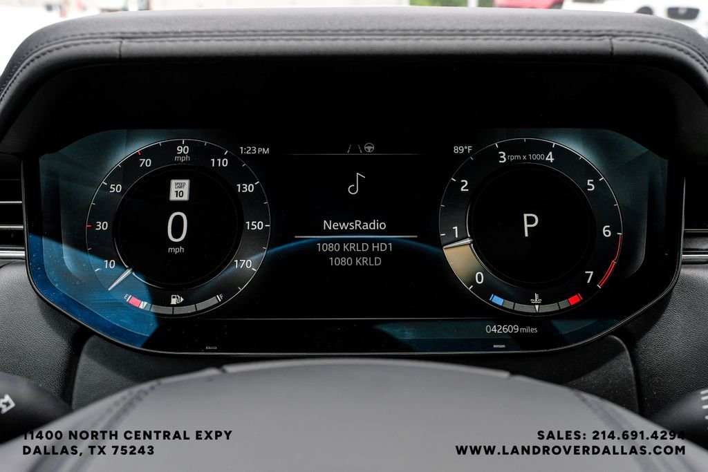 Used 2023 Eiger Gray Metallic Land Rover SE image 18