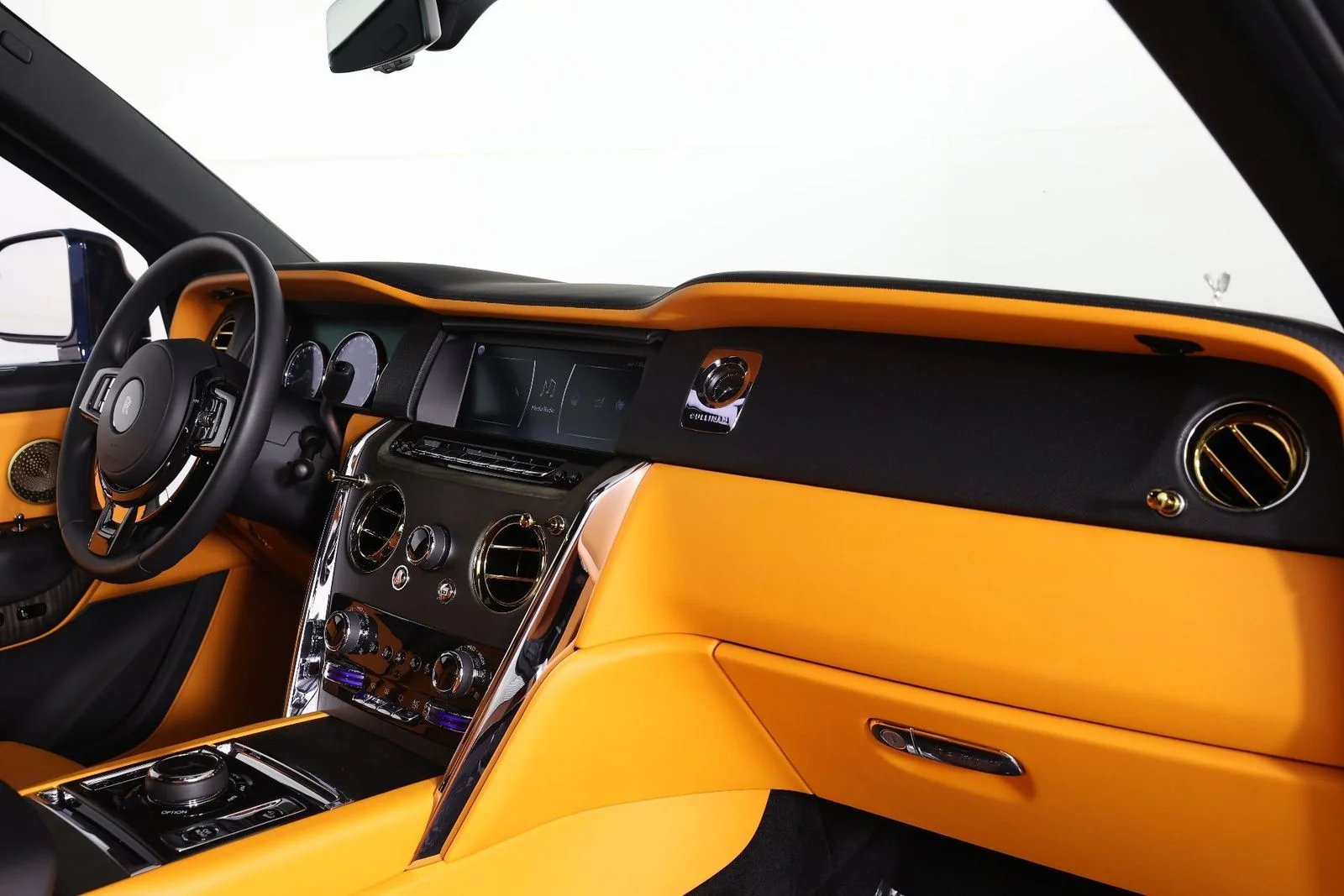 Certified Used 2022 Midnight Rolls-Royce  image 25