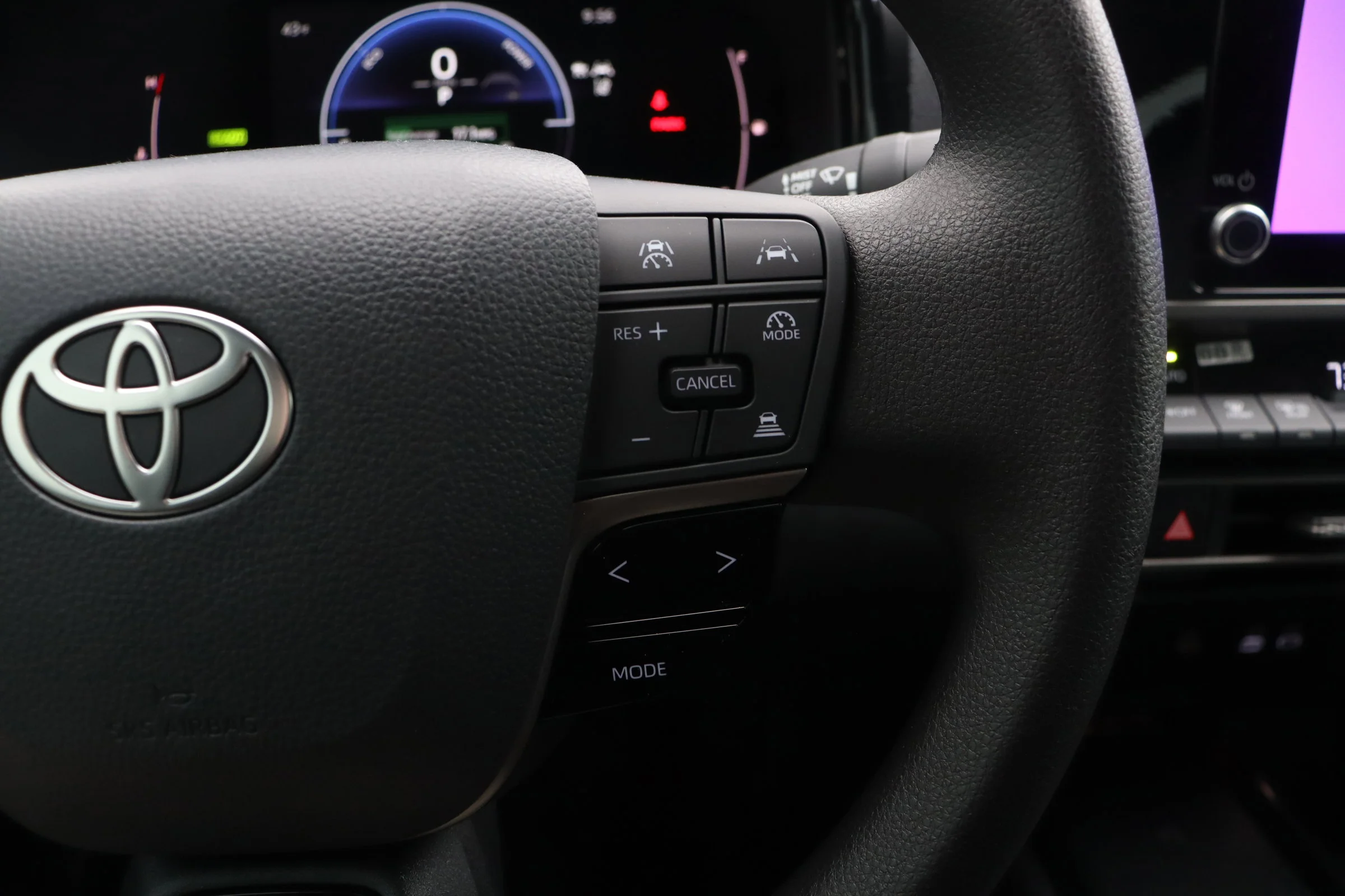 2026 Toyota Camry LE - Photo 15