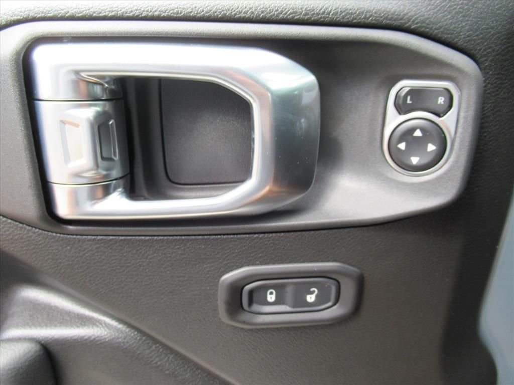 New 2026 Anvil Clear-Coat Exterior Paint Jeep Sport S image 20