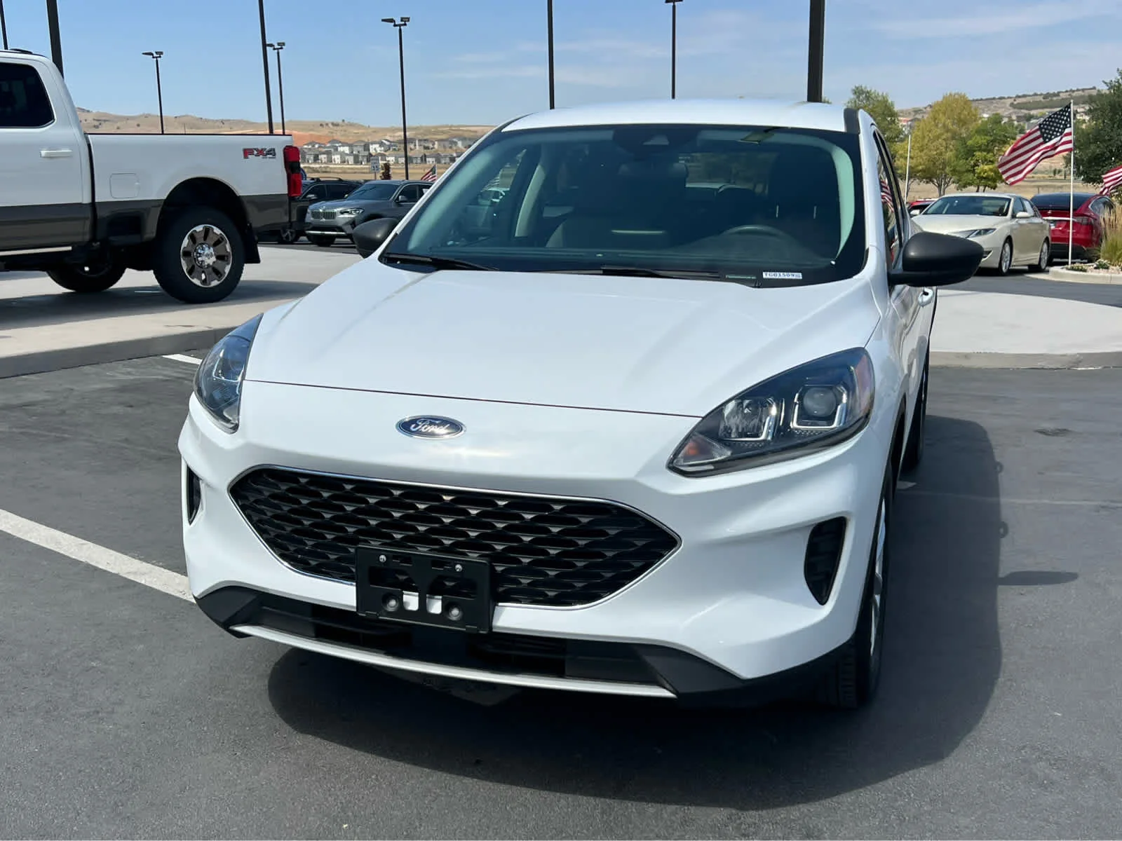 Certified Used 2022 Oxford White Ford SE image 2