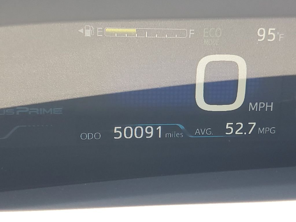 Used 2017 Classic Silver Metallic Toyota Plus image 27
