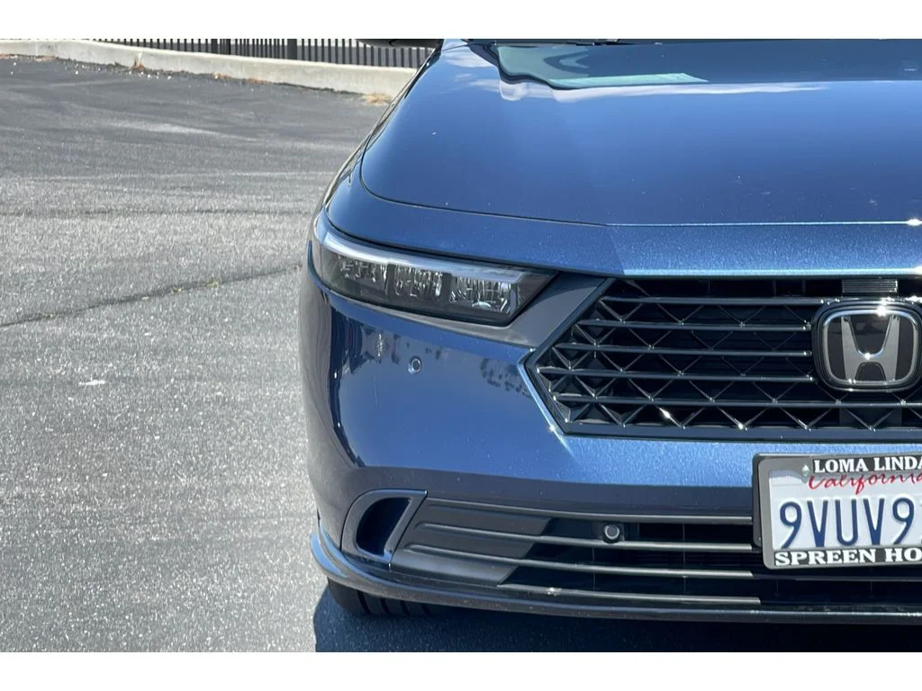 Used 2025 Canyon River Blue Metallic Honda EX-L image 43