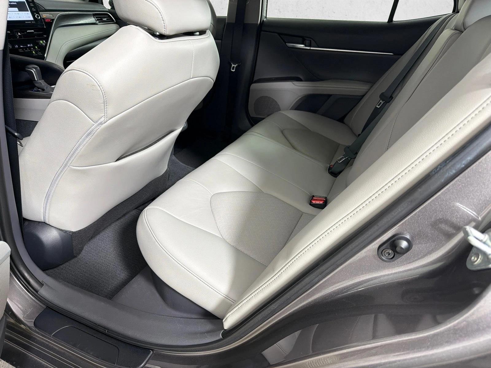 Used 2022 Celestial Silver Metallic Toyota Hybrid XLE image 20