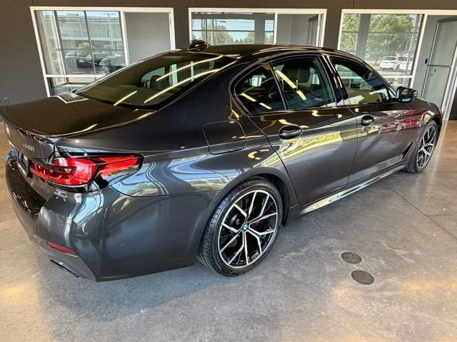 Used 2023 Dark Graphite Metallic BMW 530i xDrive image 7