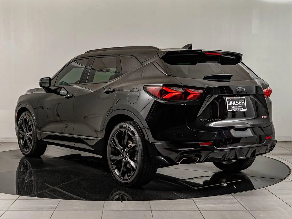 Used 2019 Black Chevrolet RS image 7