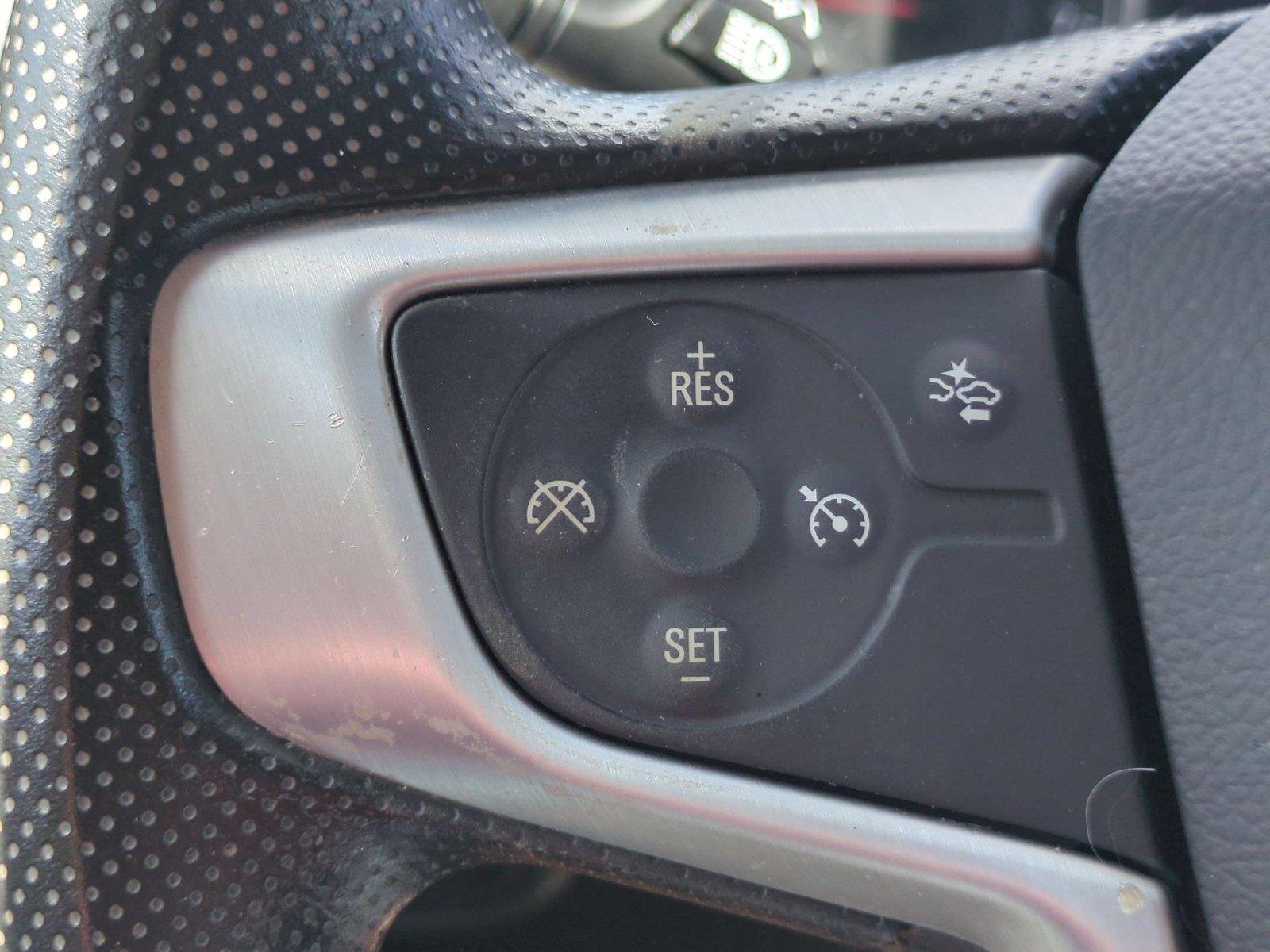 Used 2022 Summit White GMC SLE image 19