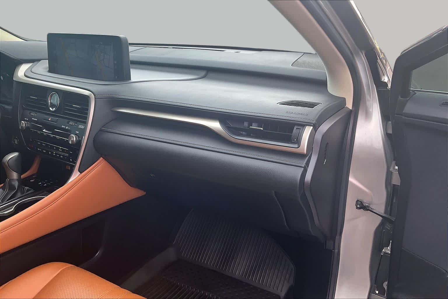 Used 2022 Atomic Silver Lexus  image 17