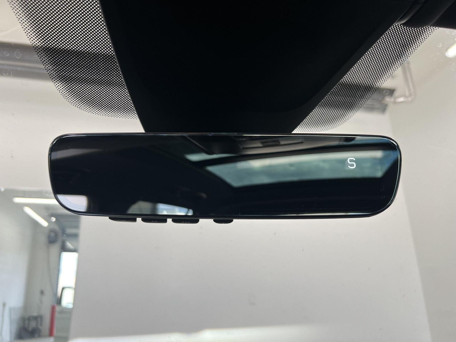 2023 Volkswagen Tiguan SEL R-LINE - Photo 22