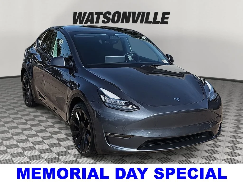 2022 Tesla Model Y Long Range Dual Motor All-Wheel Drive's photo