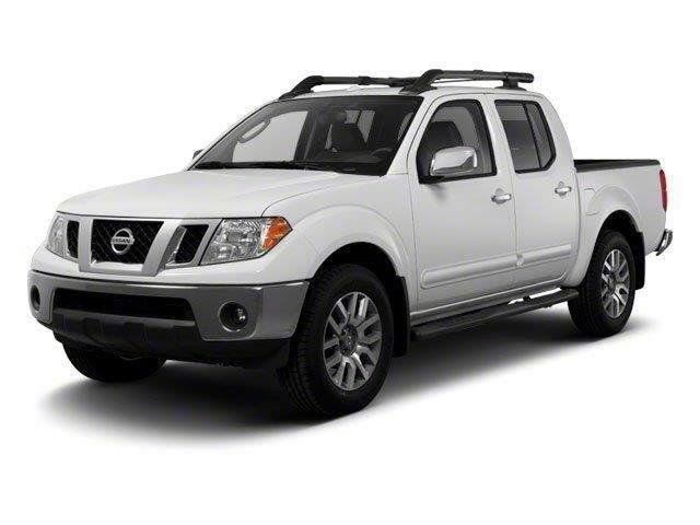 2010 Nissan Frontier 4.0 LE Crew Cab 4X4 AT's photo