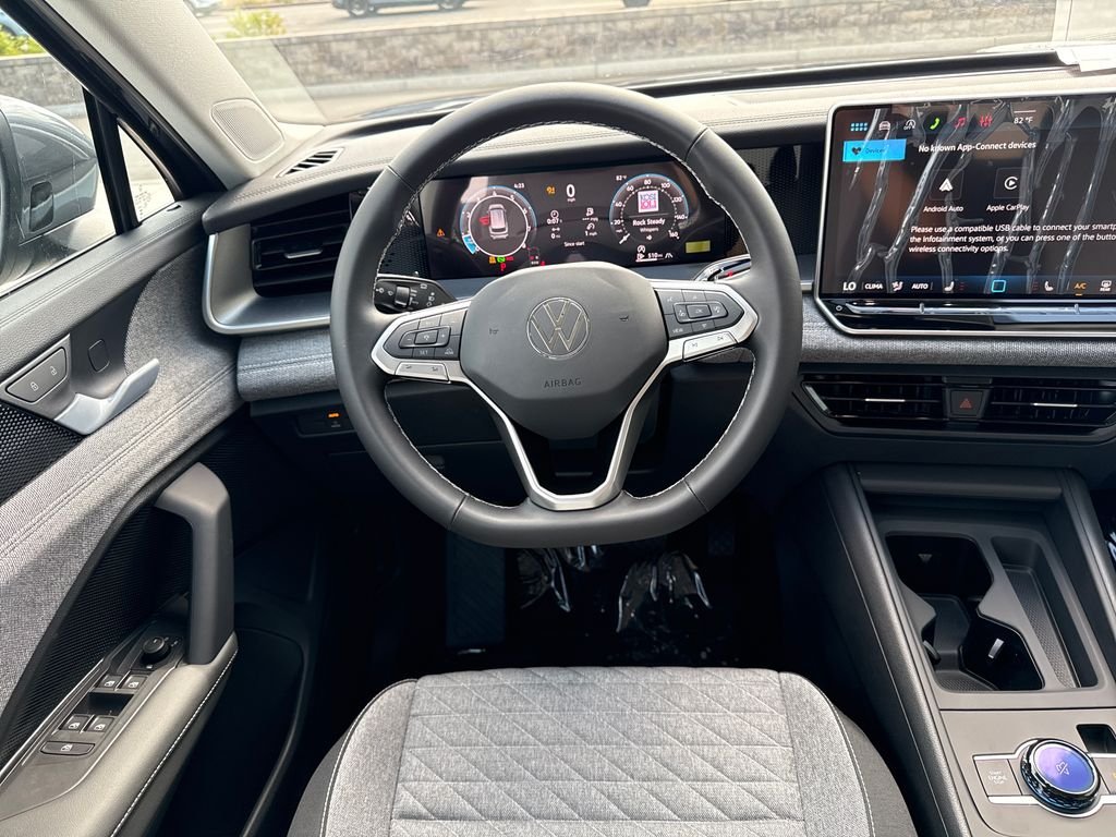 New 2026 Platinum Gray Metallic Volkswagen 2.0T S image 21