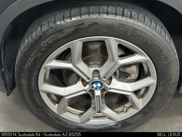 Used 2023 Black BMW xDrive30i image 7
