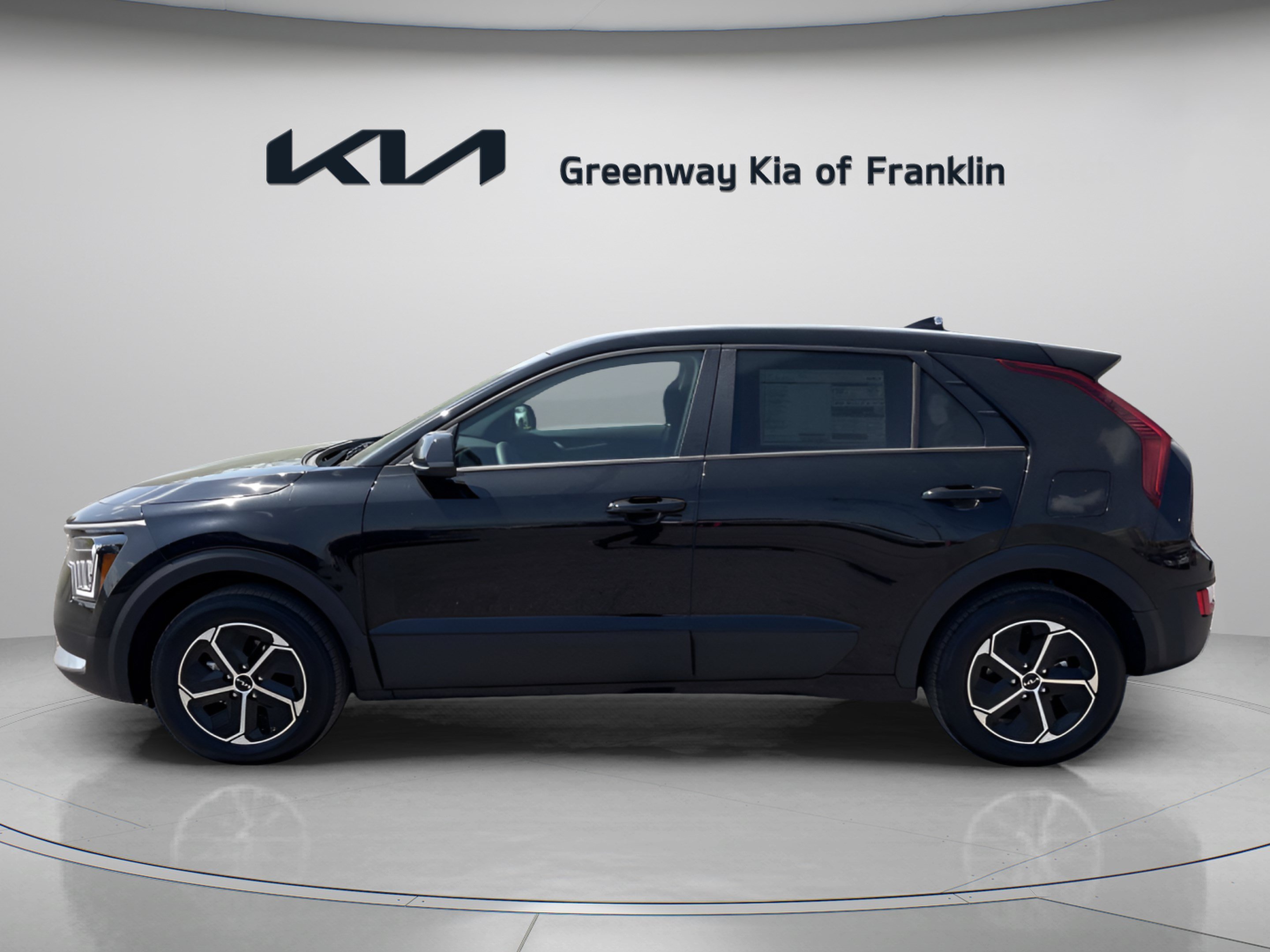 New 2026 Aurora Black Pearl Kia LX image 4