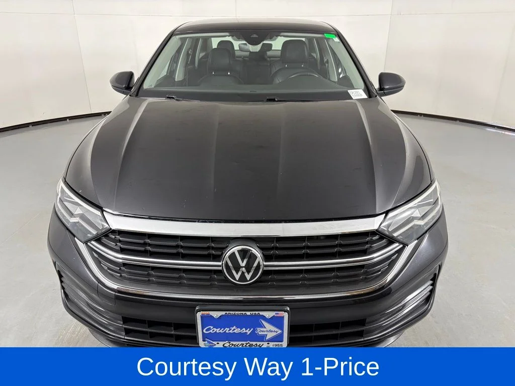 Used 2024 Black Volkswagen 1.5T SE image 4