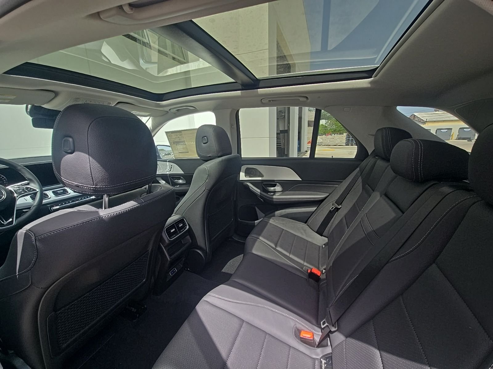 New 2026 Cirrus Silver Metallic Mercedes-Benz GLE 450e image 8