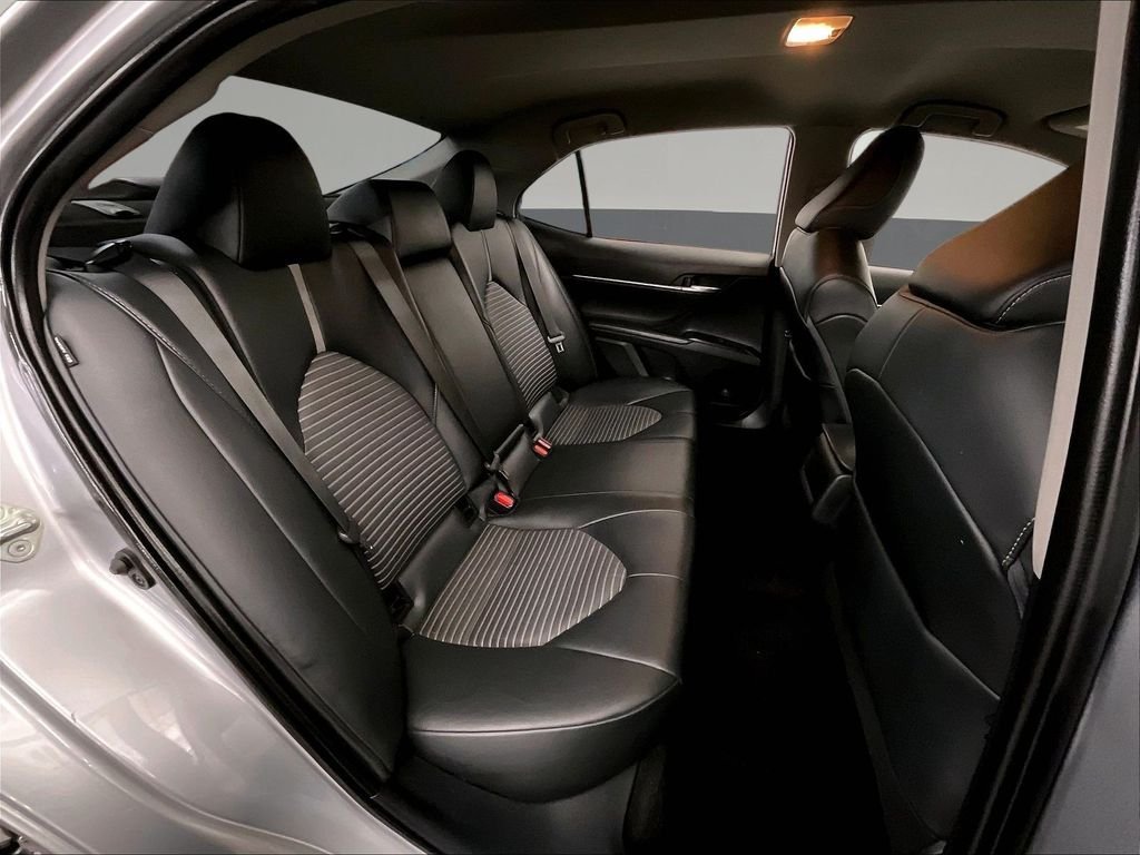 Used 2020 Silver Toyota SE image 31