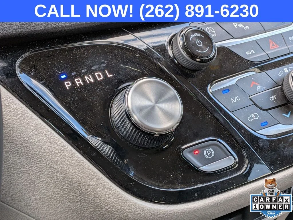 Used 2024 Black Chrysler Touring L image 19