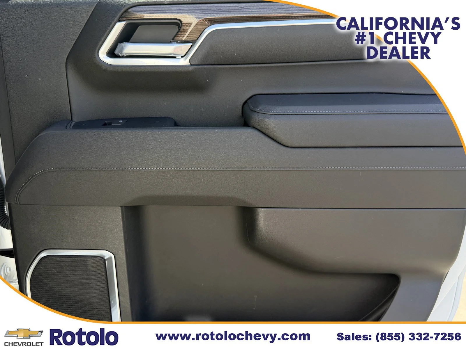 Used 2026 Summit White Chevrolet RST image 11