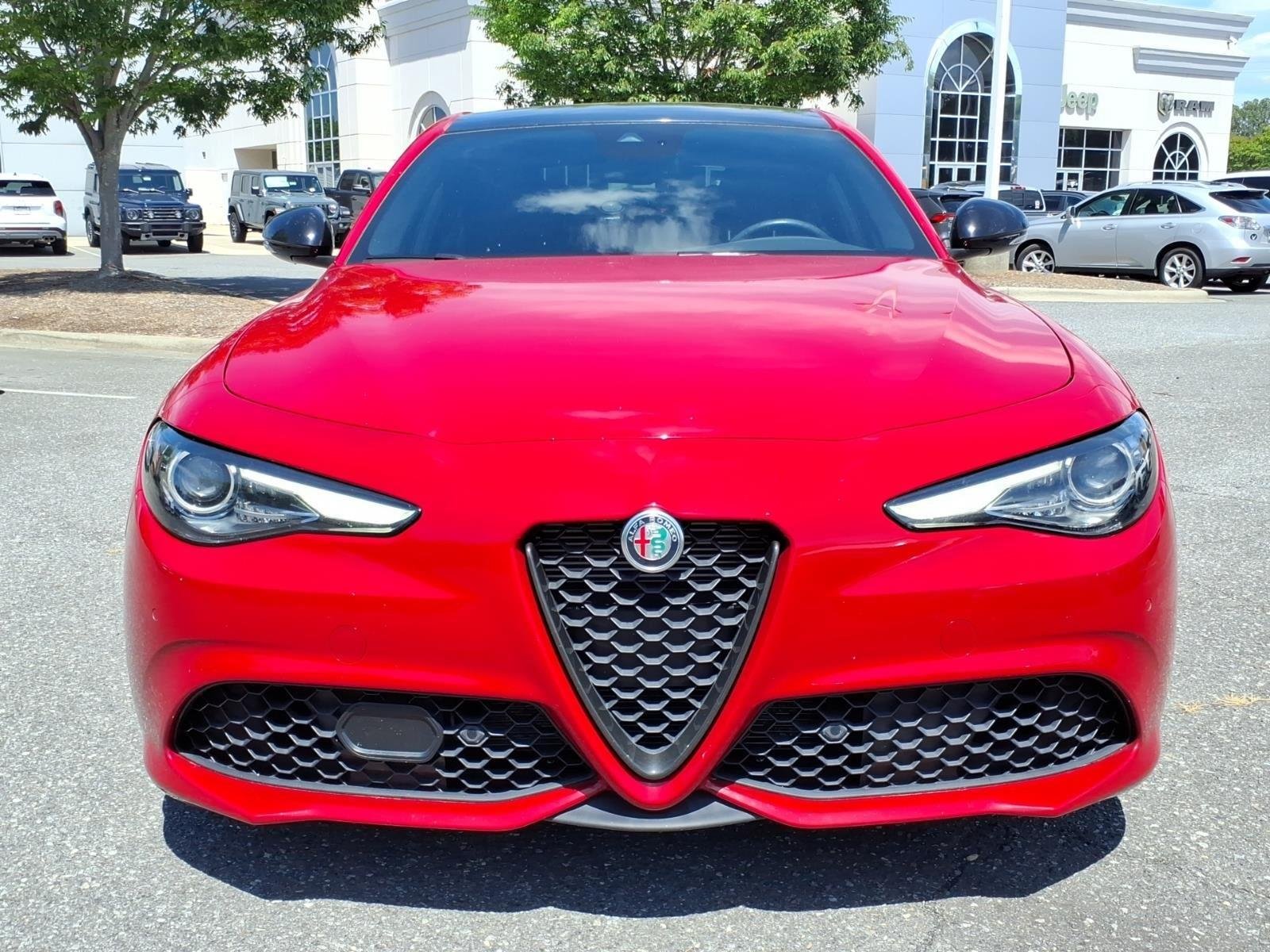 Used 2023 Alfa Rosso Alfa Romeo Veloce image 14