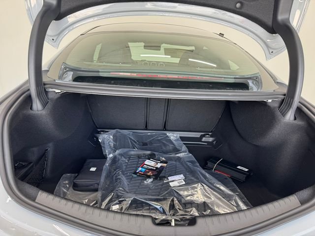 New 2026 MANUFAKTUR Alpine Grey Mercedes-Benz AMG® CLE 53 4MATIC+ Coupe image 9