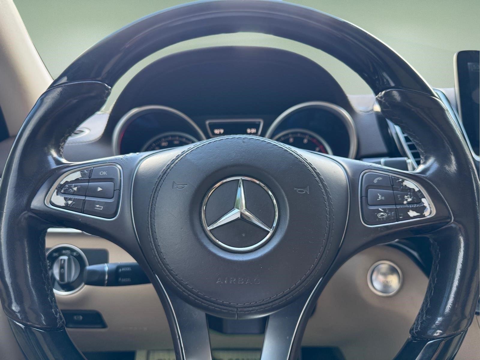 Used 2017  MERCEDES-BENZ TRUCK  image 23