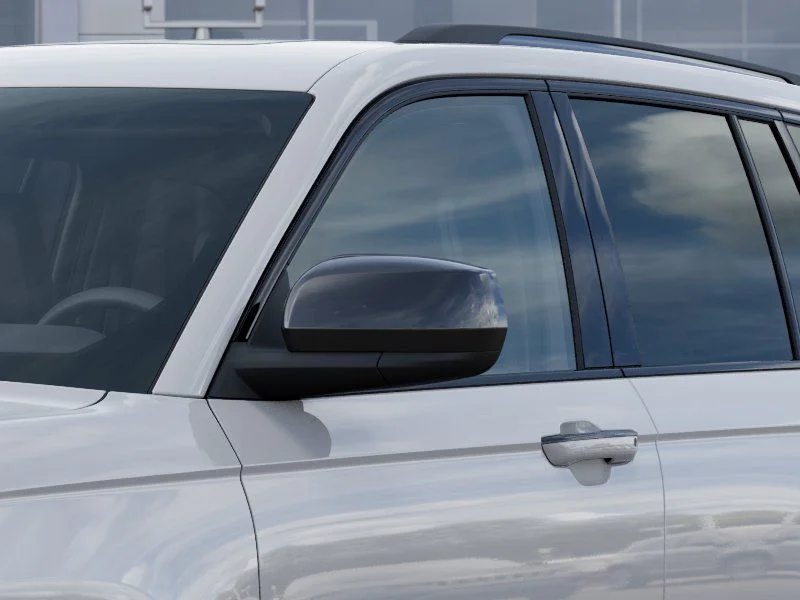 New 2025 Bright White Clear-Coat Exterior Paint Jeep Laredo image 12