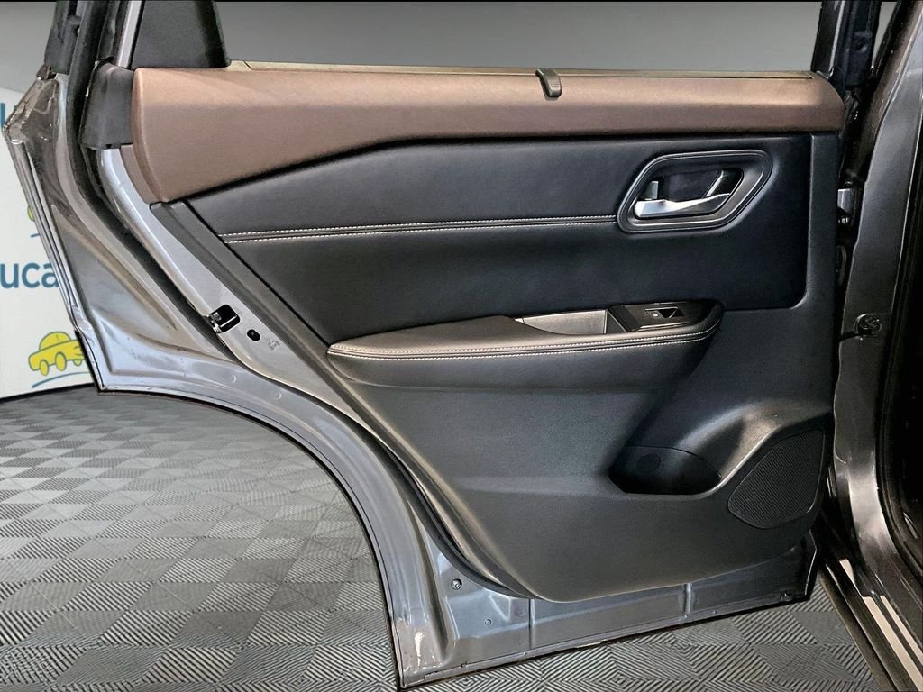 Used 2023 Gray Nissan SV image 21