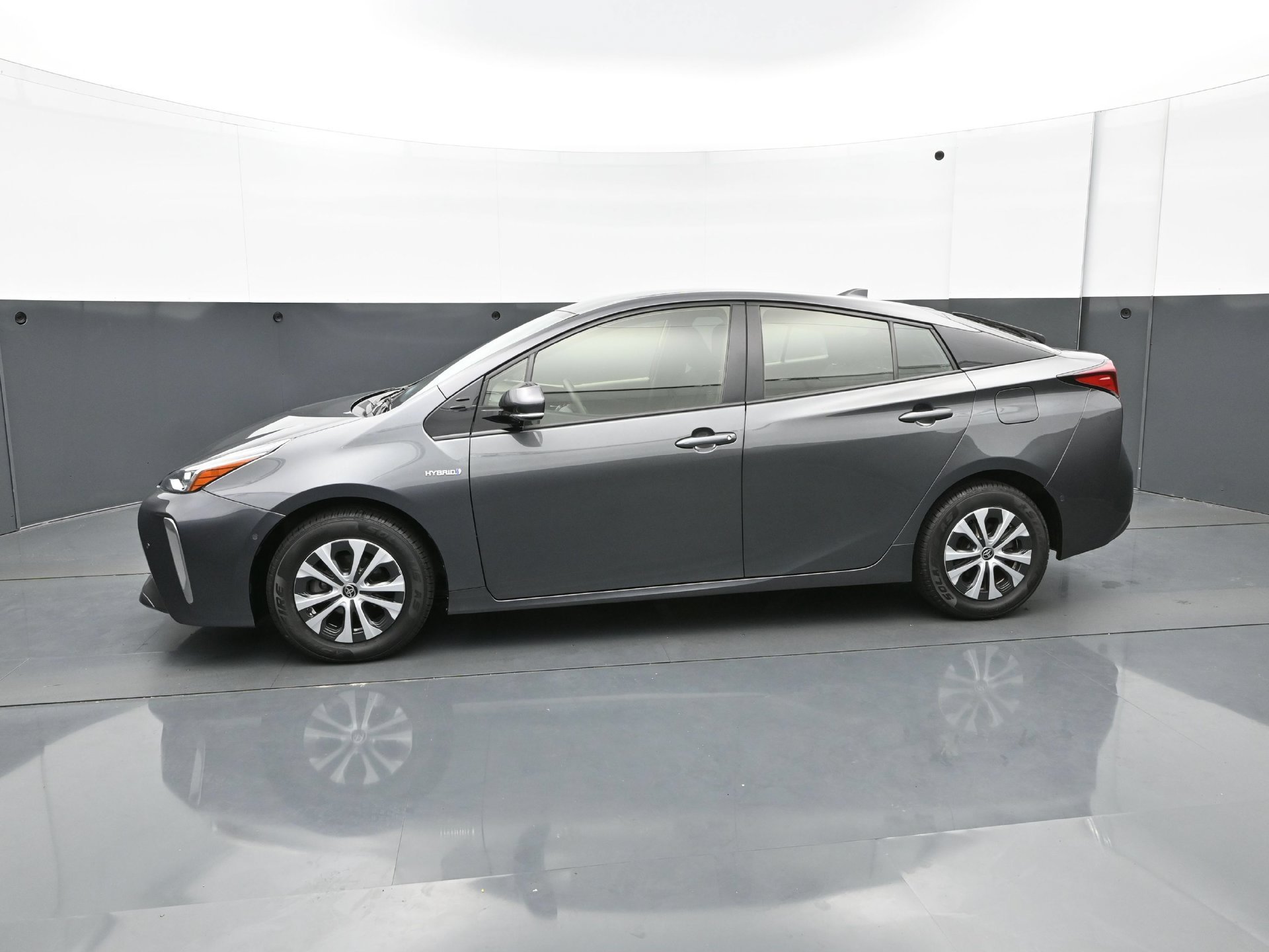 Used 2019 Magnetic Gray Metallic Toyota LE AWD-e image 3