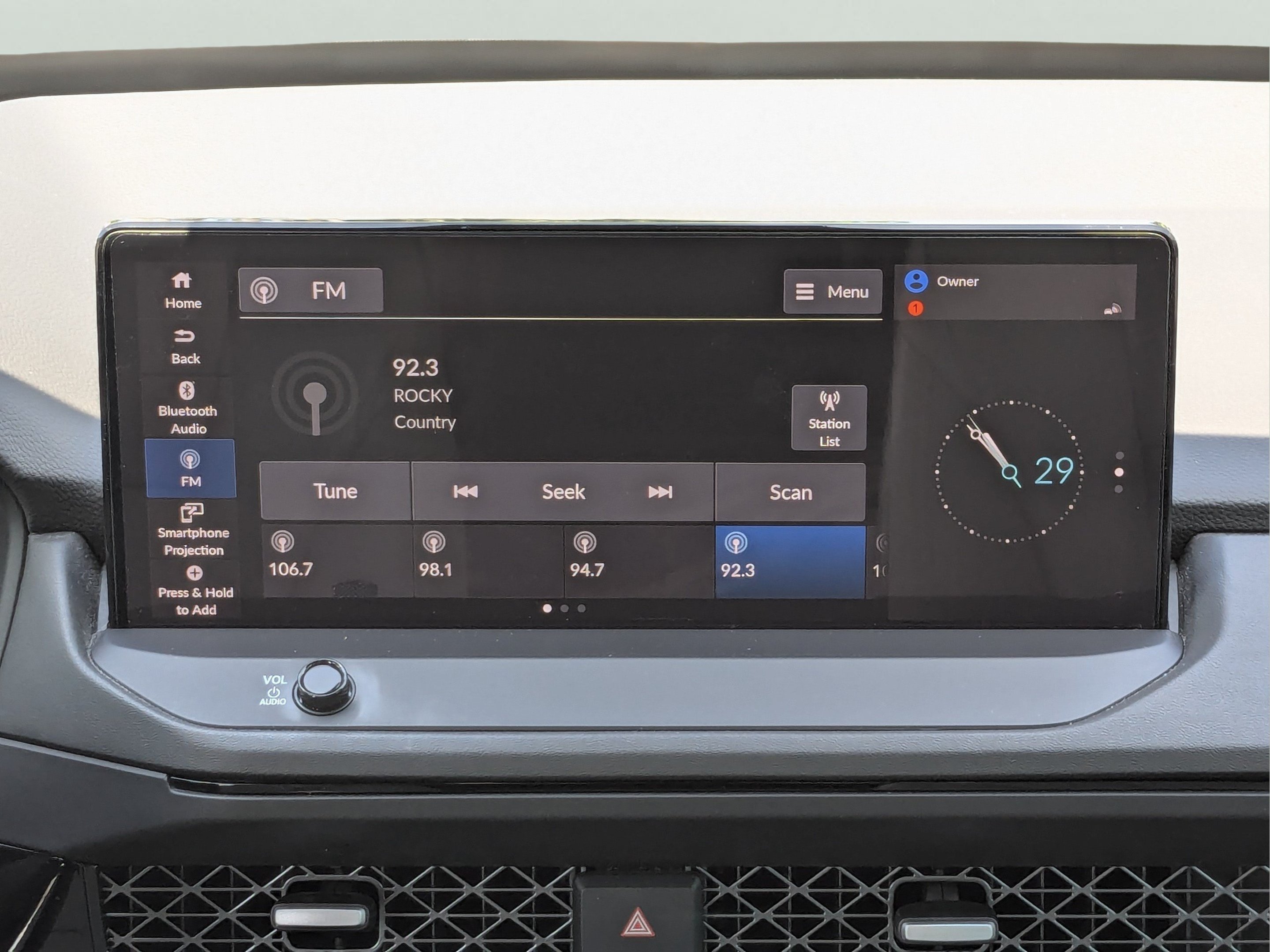 2023 Honda Accord Hybrid EX-L - Photo 15