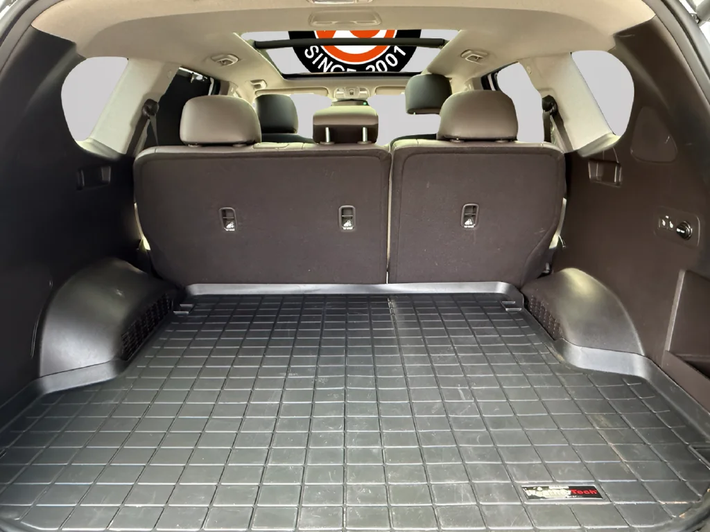 Used 2020 Gray Hyundai Limited image 12