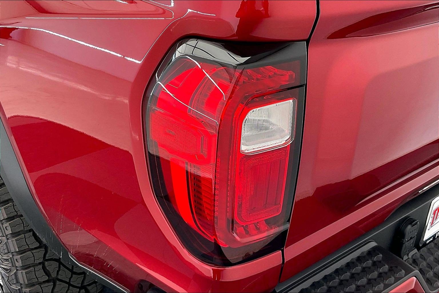 2026 GMC Canyon AT4X - Photo 16