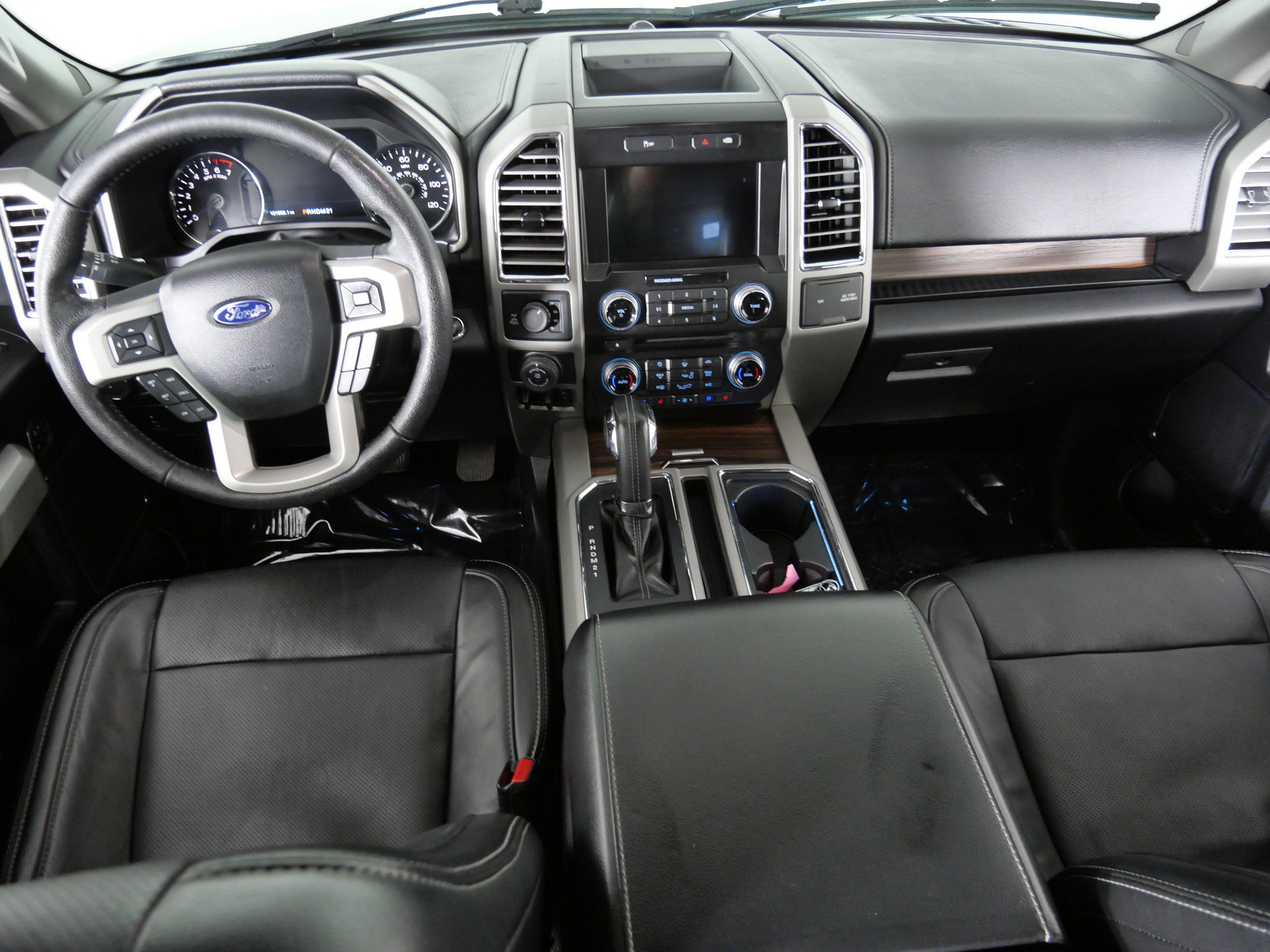Used 2016 Shadow Black Ford Lariat image 10