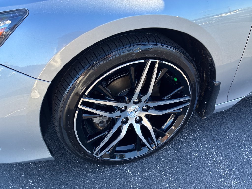 Used 2022 Gray Honda Touring image 9