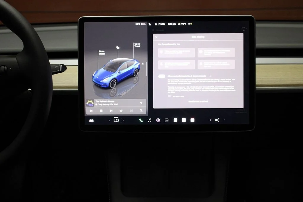 Used 2023 Deep Blue Metallic Tesla Long Range image 17