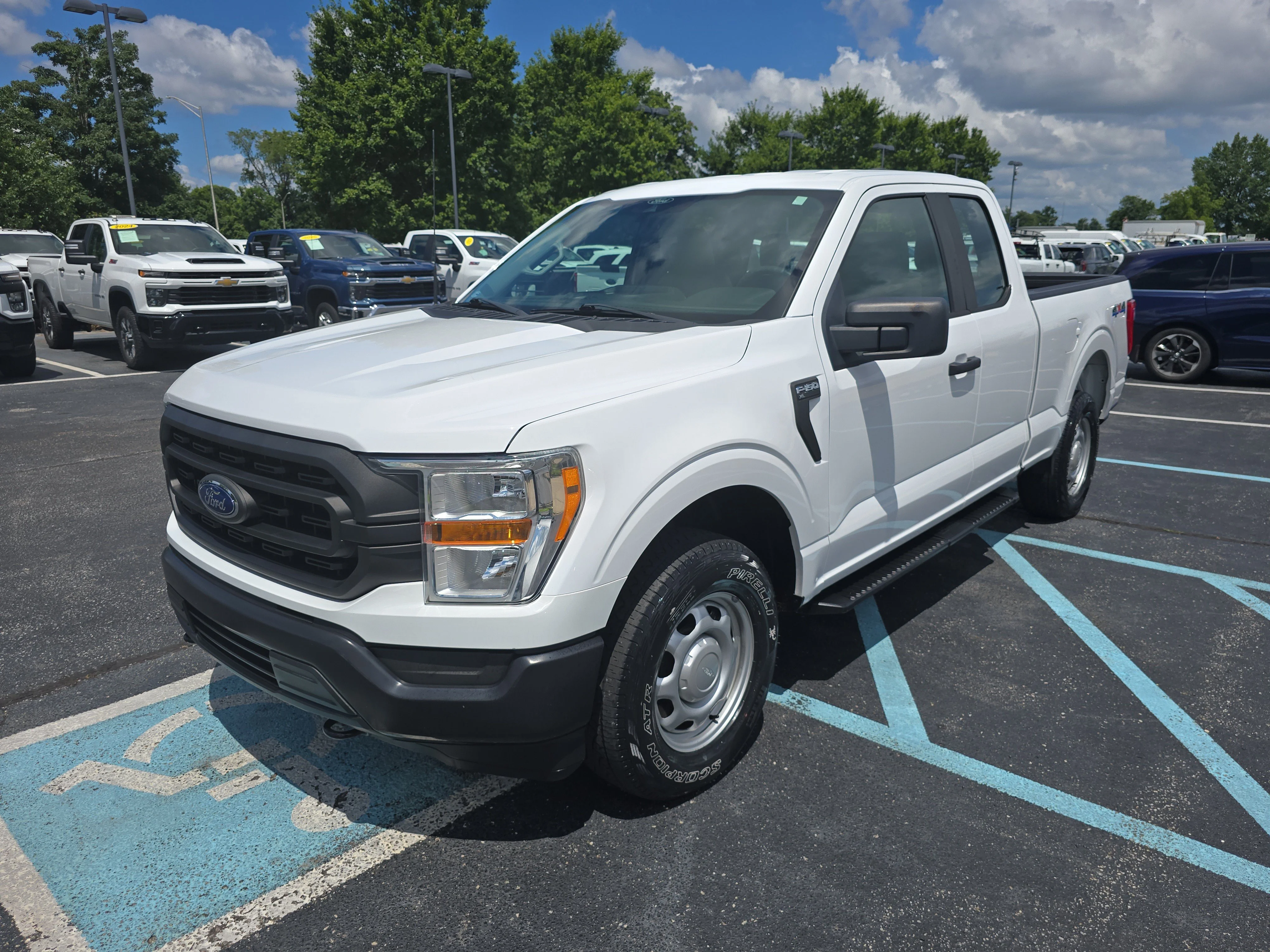 Used 2021 Oxford White Ford XL image 8