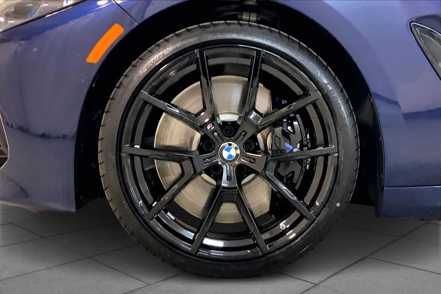 New 2026 Tanzanite Blue II Metallic BMW 840i image 11